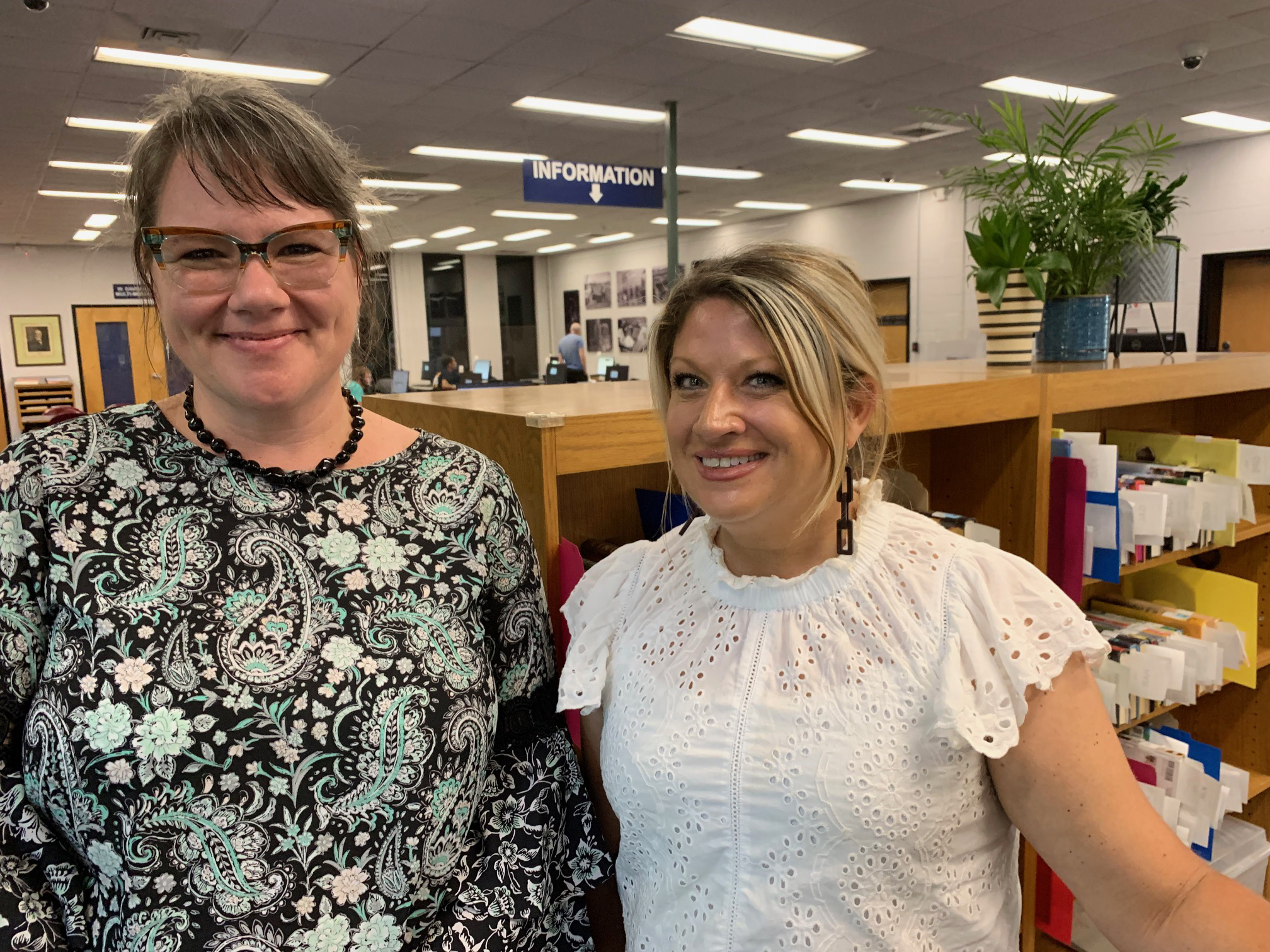 Lea Wentworth and Amanda Quint at McCracken County Library